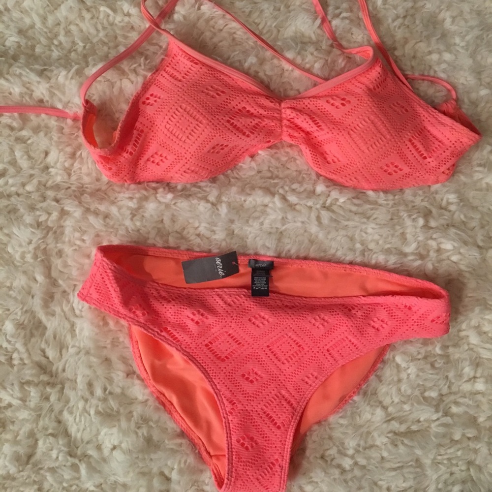 Hot pink Aerie NWT bikini (M) 👙